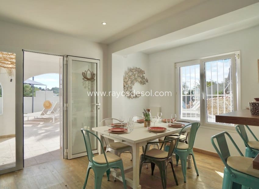 6 Zimmer Villa zu verkaufen in Moraira mit Pool - 859.000 € (Ref: 9877169)