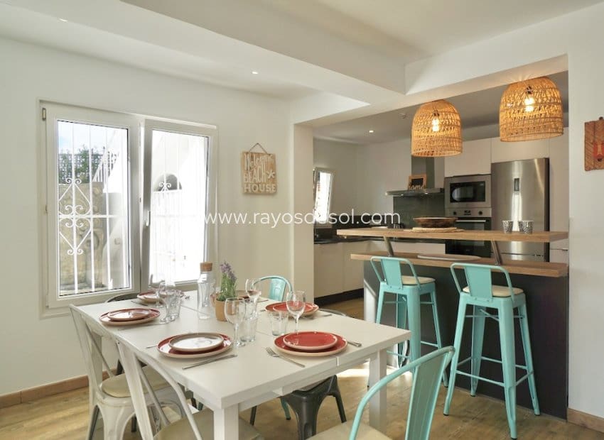 6 Zimmer Villa zu verkaufen in Moraira mit Pool - 859.000 € (Ref: 9877169)