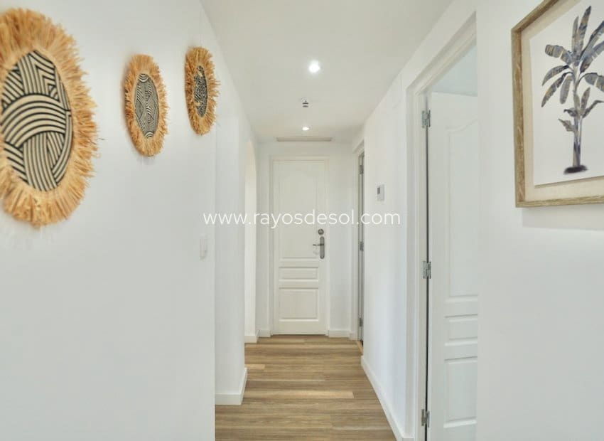6 Zimmer Villa zu verkaufen in Moraira mit Pool - 859.000 € (Ref: 9877169)