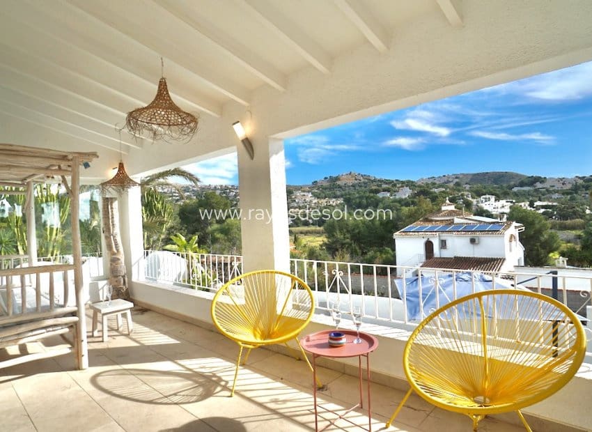 6 Zimmer Villa zu verkaufen in Moraira mit Pool - 859.000 € (Ref: 9877169)