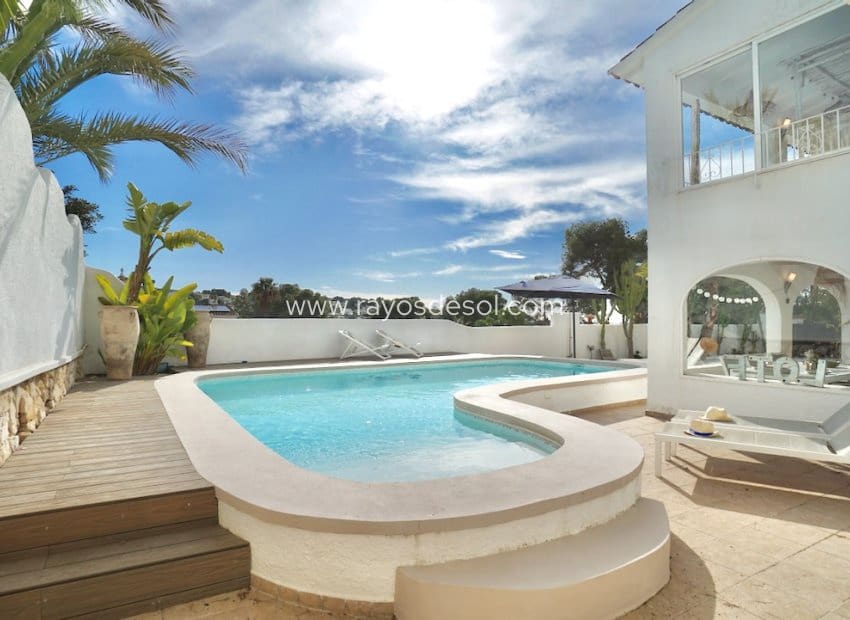 6 Zimmer Villa zu verkaufen in Moraira mit Pool - 859.000 € (Ref: 9877169)