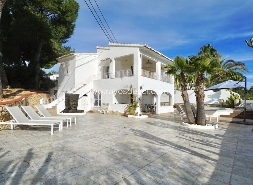 6 Zimmer Villa zu verkaufen in Moraira mit Pool - 859.000 € (Ref: 9877169)