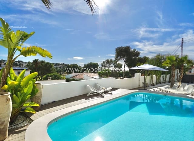Chalet de 6 habitaciones en Moraira, Teulada-Moraira en venta con piscina - 859.000 € (Ref: 9877169)