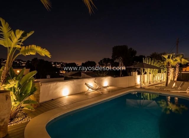 6 makuuhuone Huvila myytävänä paikassa Moraira, Teulada-Moraira mukana uima-altaan - 859 000 € (Ref: 9877169)