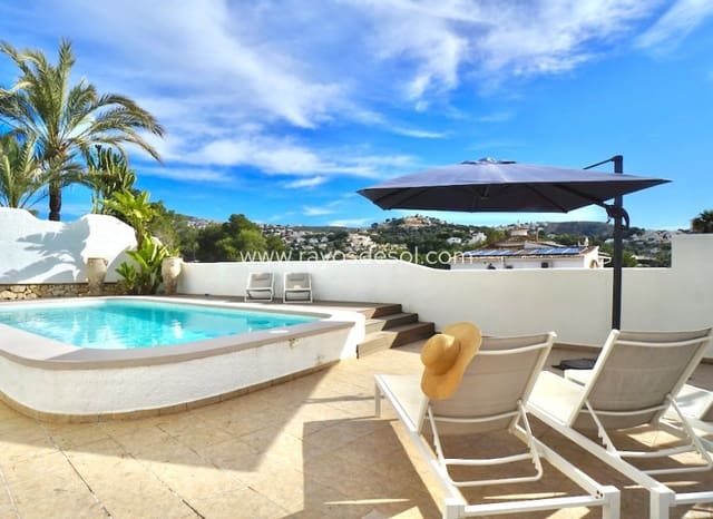 6 makuuhuone Huvila myytävänä paikassa Moraira, Teulada-Moraira mukana uima-altaan - 859 000 € (Ref: 9877169)