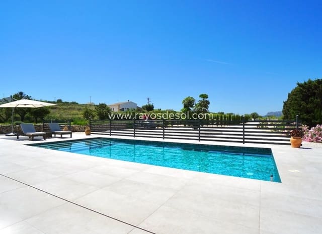 3 soveværelse Finca/Landehus til salg i Benissa med swimmingpool - € 1.335.000 (Ref: 9877171)