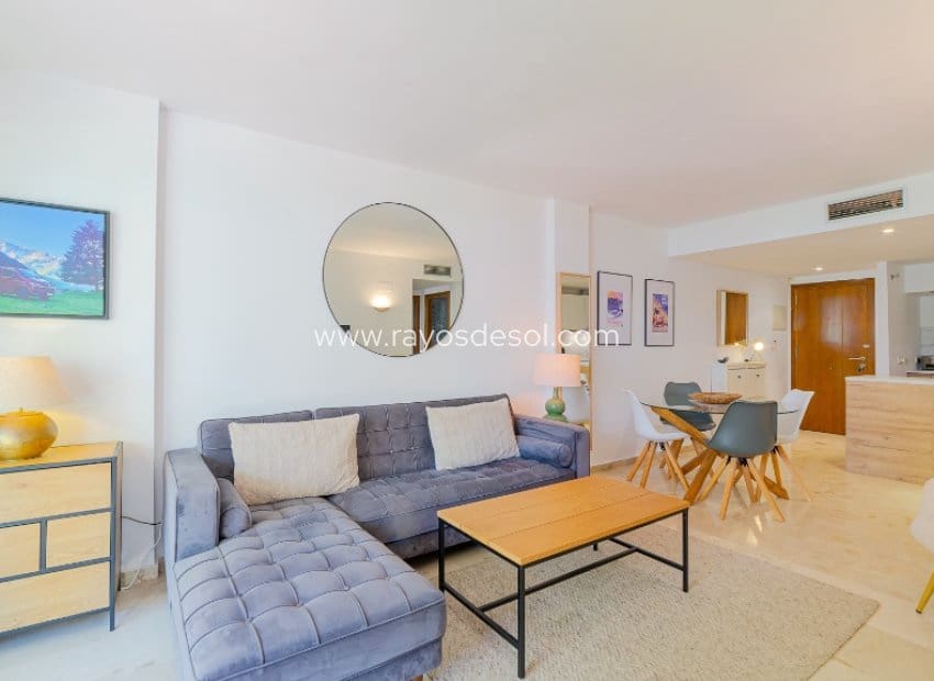 2 chambre Appartement à vendre à Punta Prima avec piscine - 260 000 € (Ref: 9879571)