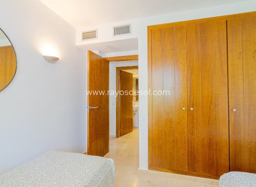2 chambre Appartement à vendre à Punta Prima avec piscine - 260 000 € (Ref: 9879571)