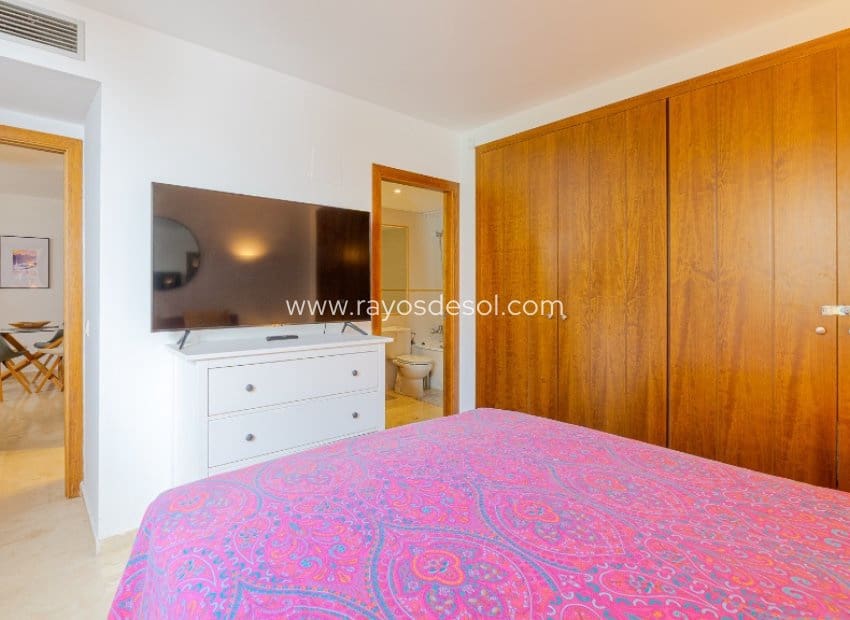 2 chambre Appartement à vendre à Punta Prima avec piscine - 260 000 € (Ref: 9879571)