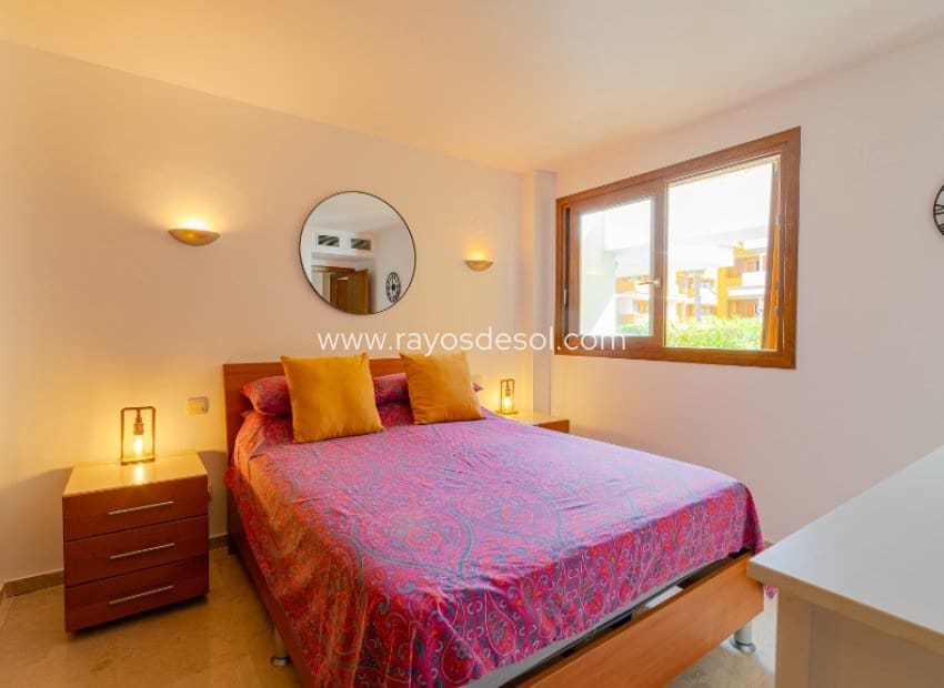 2 chambre Appartement à vendre à Punta Prima avec piscine - 260 000 € (Ref: 9879571)