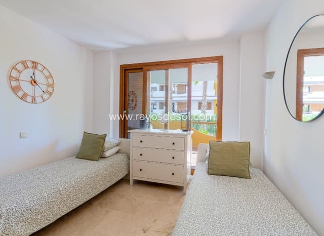 2 chambre Appartement à vendre à Punta Prima, Torrevieja avec piscine - 260 000 € (Ref: 9879571)