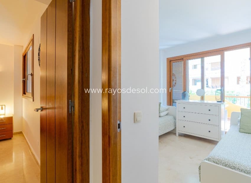 2 chambre Appartement à vendre à Punta Prima avec piscine - 260 000 € (Ref: 9879571)