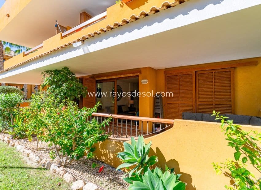 2 chambre Appartement à vendre à Punta Prima avec piscine - 260 000 € (Ref: 9879571)
