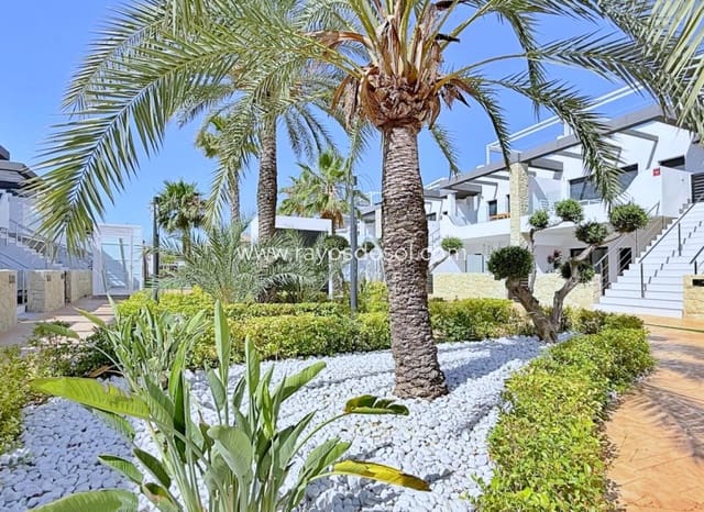 2 sovrum Takvåning till salu i Punta Prima, Orihuela - 379 000 € (Ref: 9914689)