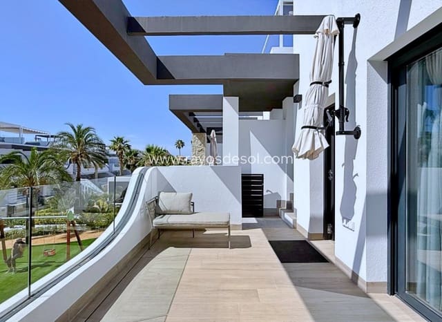 2 bedroom Penthouse for sale in Punta Prima, Orihuela - € 379,000 (Ref: 9914689)
