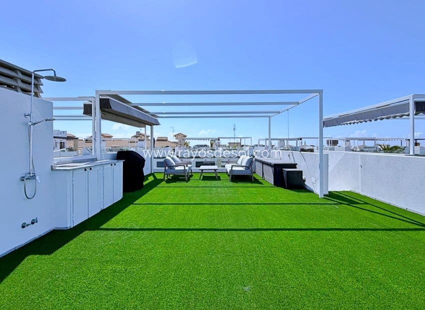 2 Zimmer Penthouse zu verkaufen in Orihuela Costa - 379.000 € (Ref: 9914689)