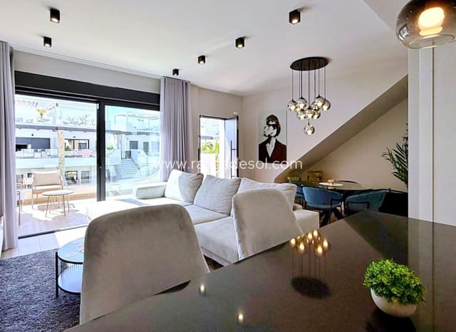 2 camera da letto Attico in vendita in Punta Prima, Orihuela - 379.000 € (Rif: 9914689)
