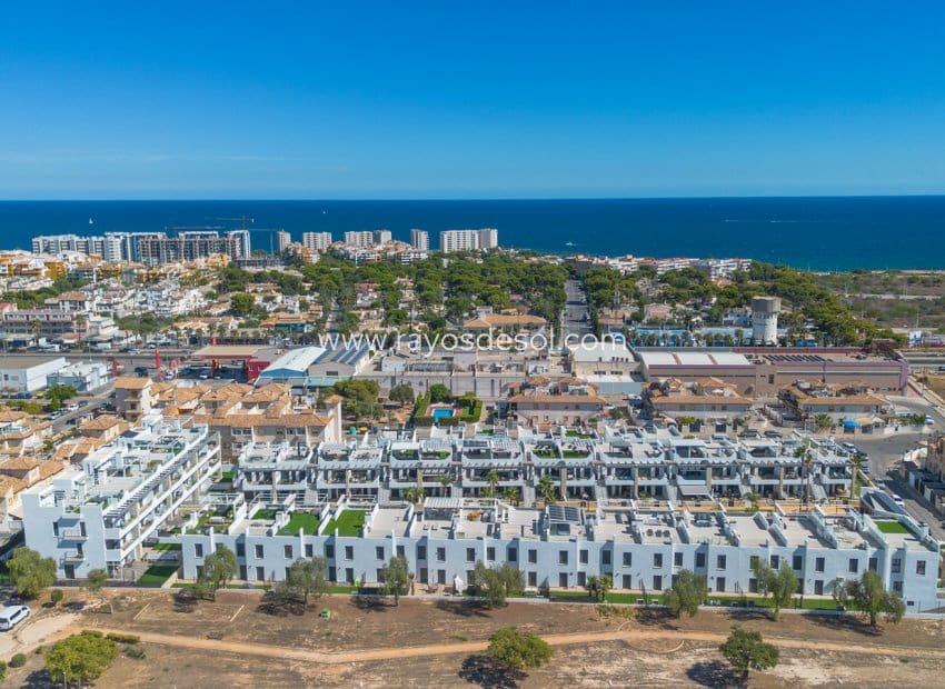 2 chambre Penthouse à vendre à Orihuela Costa - 349 900 € (Ref: 9914689)