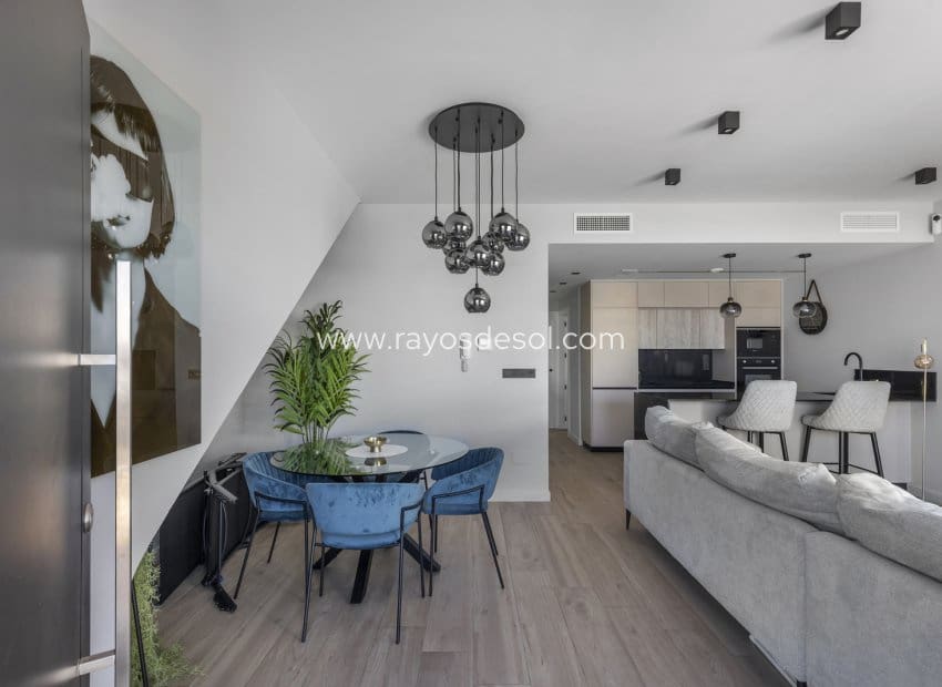 2 chambre Penthouse à vendre à Orihuela Costa - 349 900 € (Ref: 9914689)