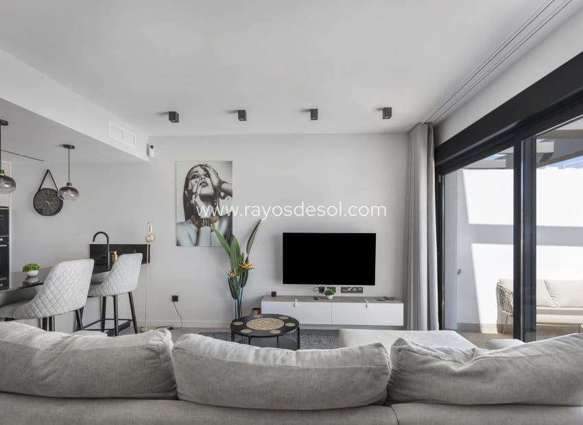 2 chambre Penthouse à vendre à Orihuela Costa - 349 900 € (Ref: 9914689)