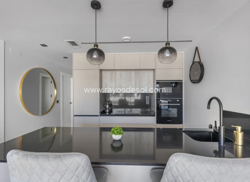 2 chambre Penthouse à vendre à Orihuela Costa - 349 900 € (Ref: 9914689)