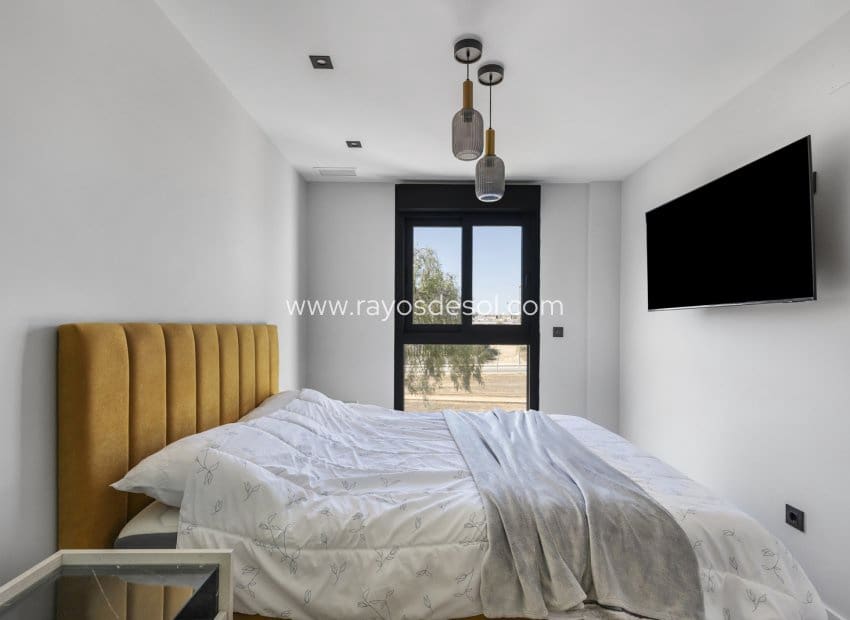 2 chambre Penthouse à vendre à Orihuela Costa - 349 900 € (Ref: 9914689)