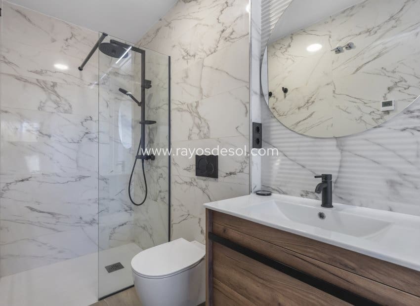 2 chambre Penthouse à vendre à Orihuela Costa - 349 900 € (Ref: 9914689)