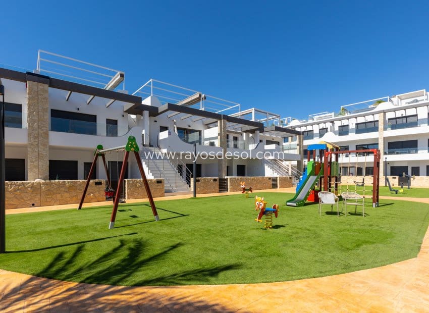 2 chambre Penthouse à vendre à Orihuela Costa - 349 900 € (Ref: 9914689)