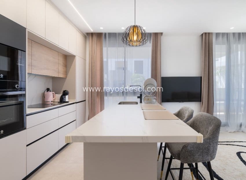 2 bedroom Apartment for sale in Murcia city with pool - € 285,000 (Ref: 9918644)