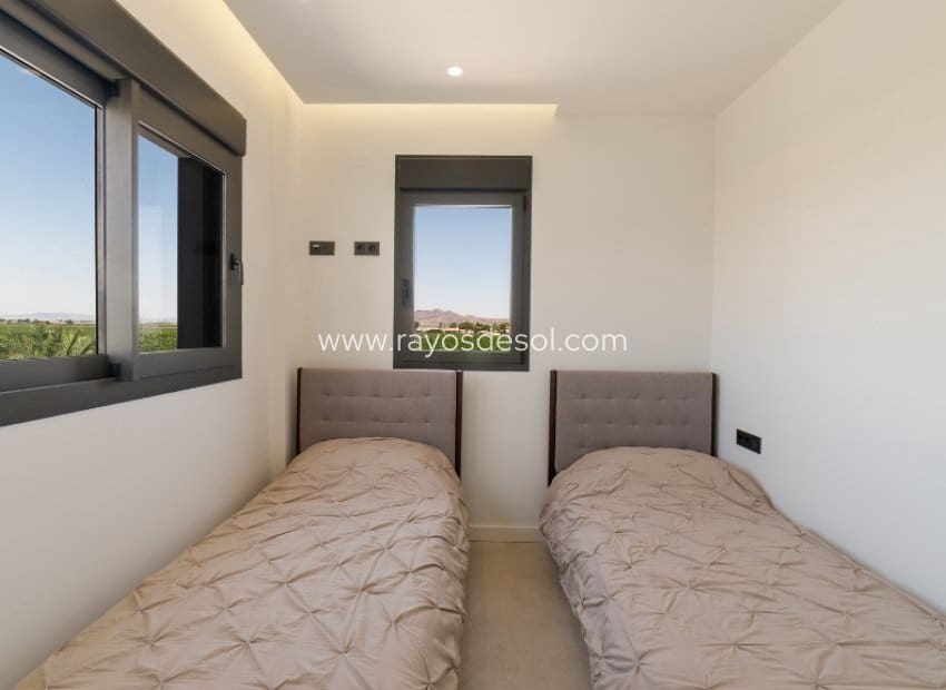 2 bedroom Apartment for sale in Murcia city with pool - € 285,000 (Ref: 9918644)