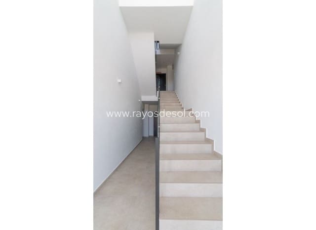 2 soveværelse Lejlighed til salg i Murcia by med swimmingpool - € 285.000 (Ref: 9918644)