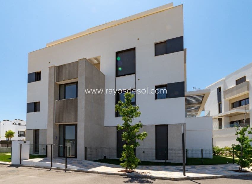 2 bedroom Apartment for sale in Murcia city with pool - € 285,000 (Ref: 9918644)