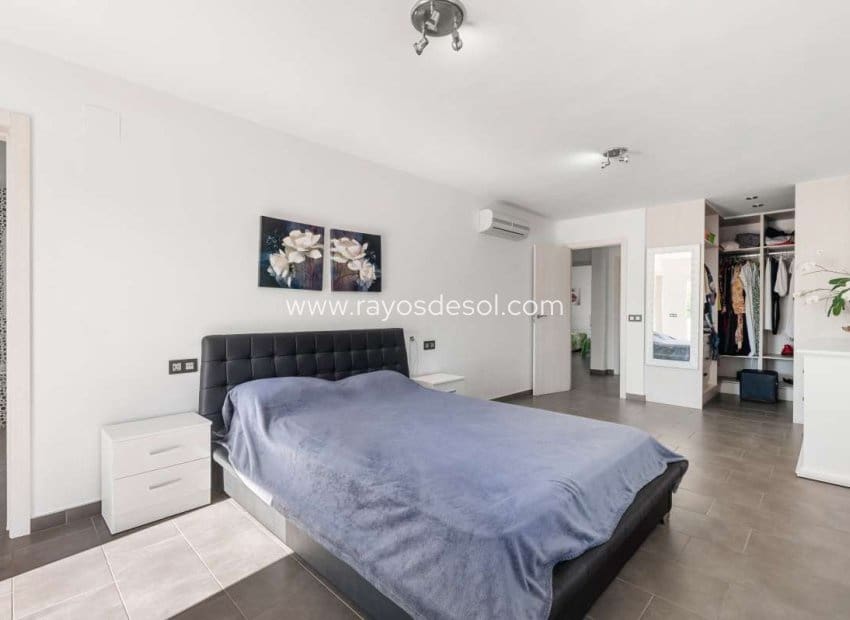 4 makuuhuone Huvila myytävänä paikassa Calpe / Calp - 850 000 € (Ref: 9920696)