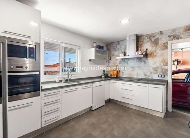 4 makuuhuone Huvila myytävänä paikassa Calpe / Calp - 850 000 € (Ref: 9920696)