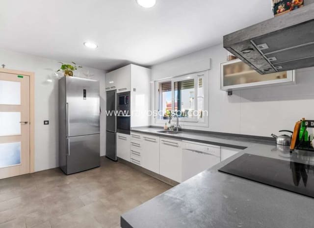 4 makuuhuone Huvila myytävänä paikassa Calpe / Calp - 850 000 € (Ref: 9920696)