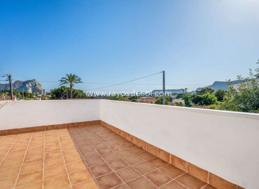 4 makuuhuone Huvila myytävänä paikassa Calpe / Calp - 850 000 € (Ref: 9920696)