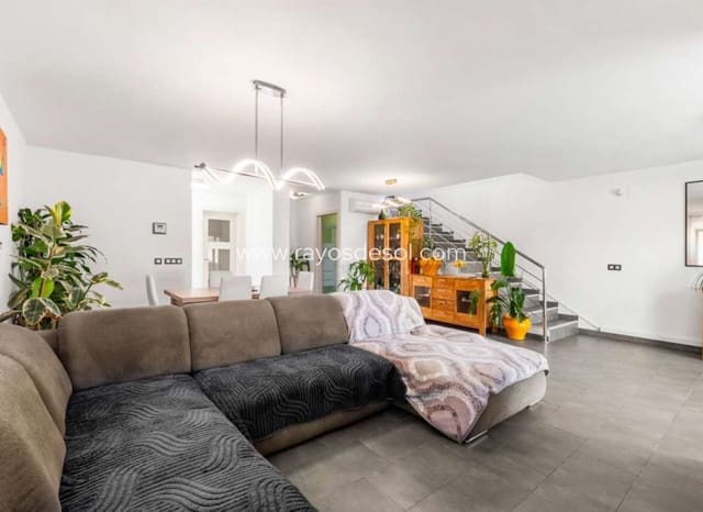 4 makuuhuone Huvila myytävänä paikassa Calpe / Calp - 850 000 € (Ref: 9920696)