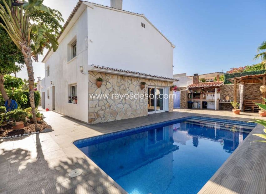4 makuuhuone Huvila myytävänä paikassa Calpe / Calp - 850 000 € (Ref: 9920696)
