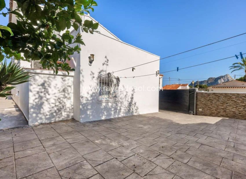 4 makuuhuone Huvila myytävänä paikassa Calpe / Calp - 850 000 € (Ref: 9920696)