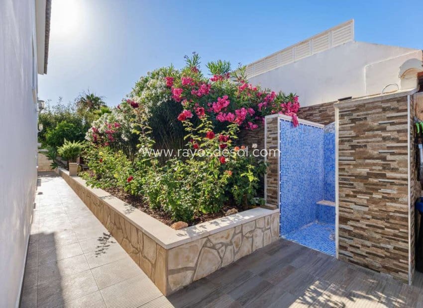 4 makuuhuone Huvila myytävänä paikassa Calpe / Calp - 850 000 € (Ref: 9920696)