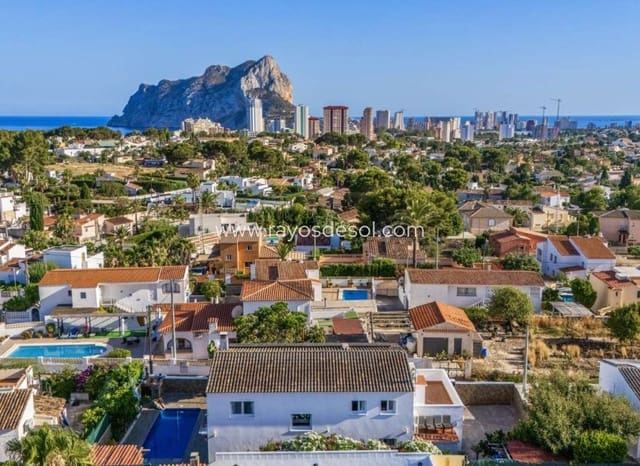 4 makuuhuone Huvila myytävänä paikassa Calpe / Calp - 850 000 € (Ref: 9920696)