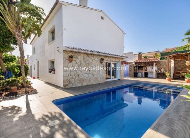 4 makuuhuone Huvila myytävänä paikassa Calpe / Calp - 850 000 € (Ref: 9920696)