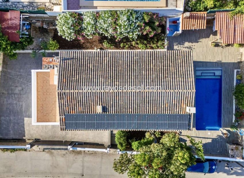 4 makuuhuone Huvila myytävänä paikassa Calpe / Calp - 850 000 € (Ref: 9920696)