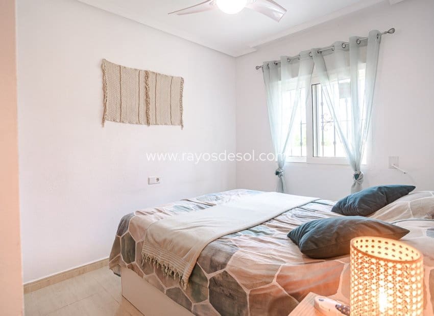 2 quarto Apartamento para venda em Orihuela Costa com piscina - 189 500 € (Ref: 9920697)
