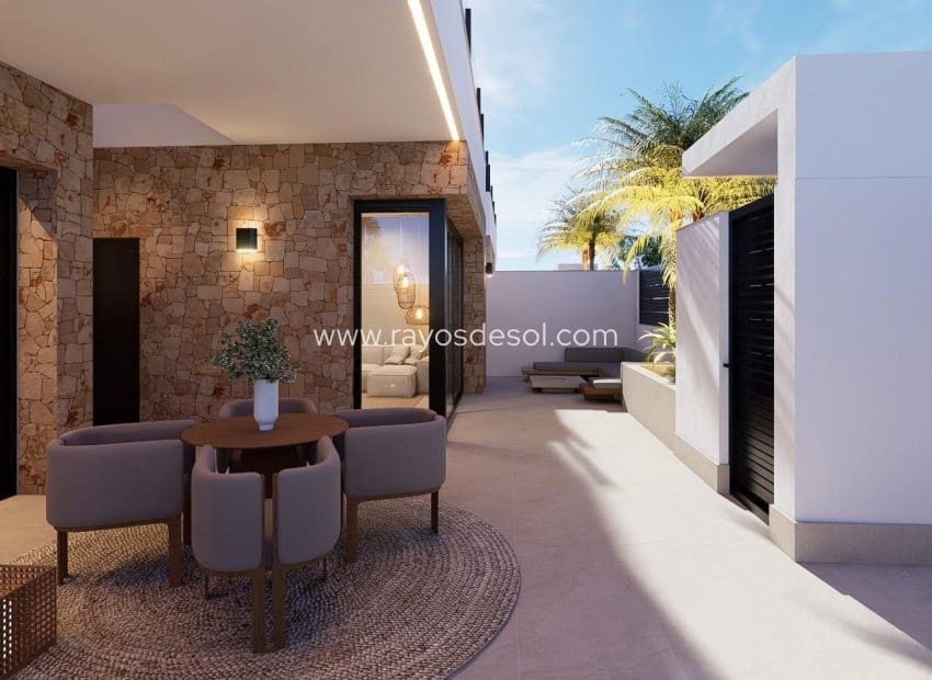 4 Zimmer Villa zu verkaufen in San Pedro del Pinatar mit Pool - 890.000 € (Ref: 9920698)