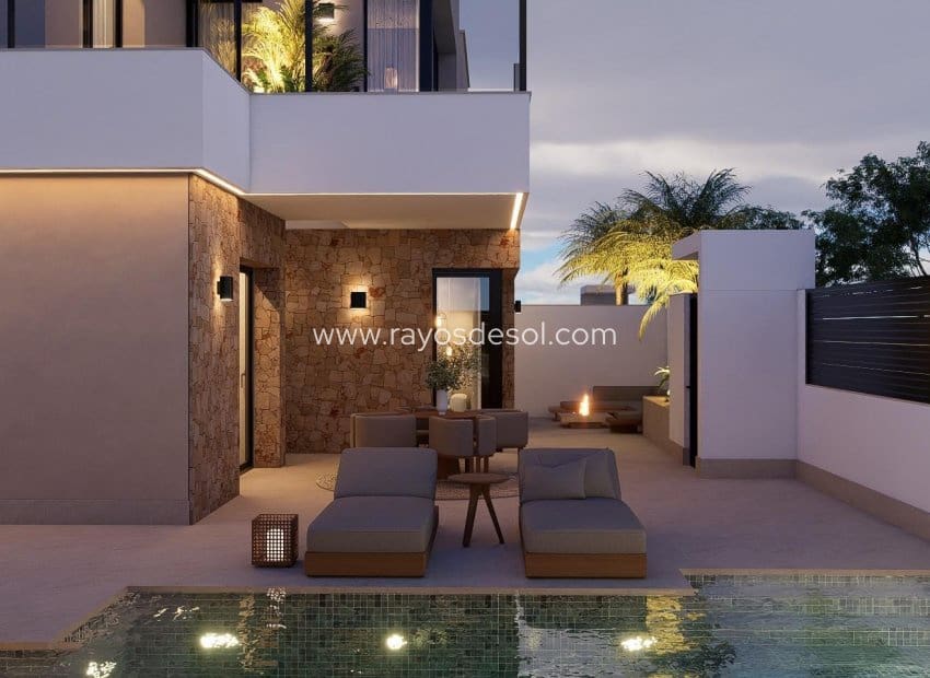 4 bedroom Villa for sale in San Pedro del Pinatar with pool - € 899,000 (Ref: 9920698)