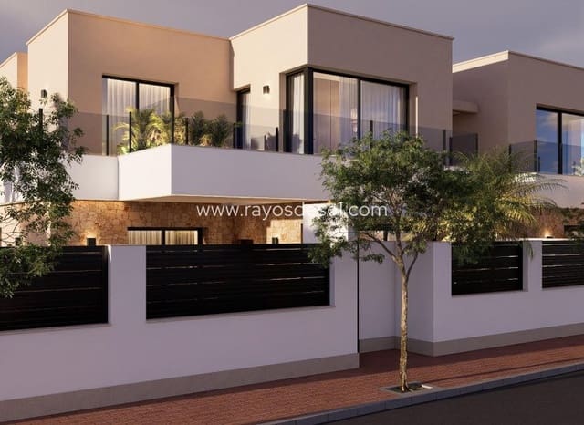 Chalet de 4 habitaciones en San Pedro del Pinatar ciudad, San Pedro del Pinatar en venta con piscina - 899.000 € (Ref: 9920698)