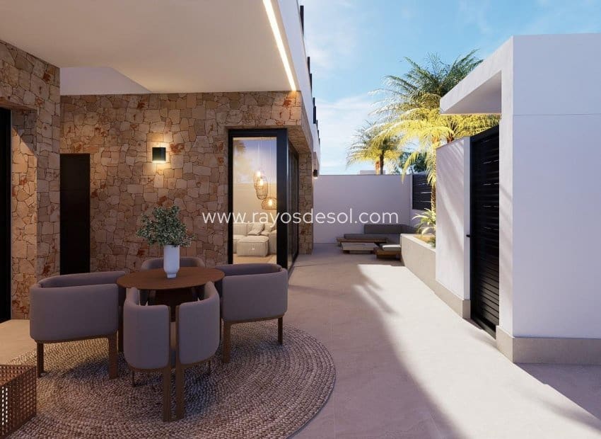 4 bedroom Villa for sale in San Pedro del Pinatar with pool - € 899,000 (Ref: 9920698)