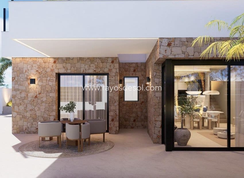4 bedroom Villa for sale in San Pedro del Pinatar with pool - € 899,000 (Ref: 9920698)