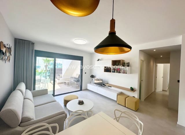 3 chambre Penthouse à vendre à El Raso, Guardamar del Segura avec piscine - 299 995 € (Ref: 9922900)